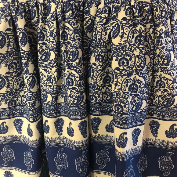 Band of Gypsies Zoe Blue and white Paisley Dress - Picture 5 of 6